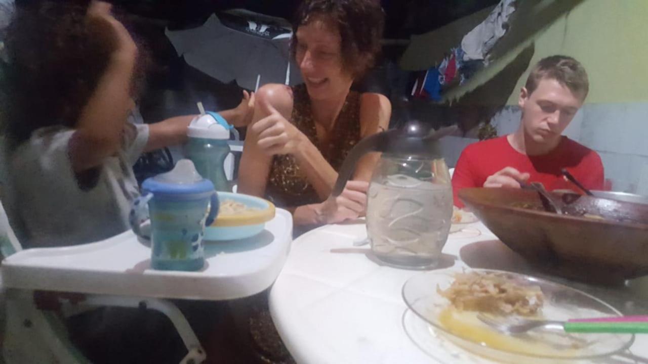 Hostel Familiar Σαλβαντόρ Εξωτερικό φωτογραφία